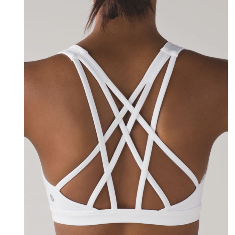 Lululemon Free to Be Serene Bra